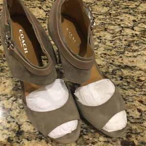 Coach peep toe heel:size 6.5 NWT